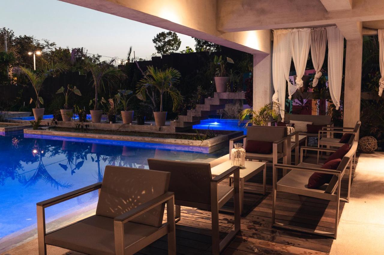 Hotel Makaaba Eco-Boutique Bacalar Εξωτερικό φωτογραφία The pool at the hotel