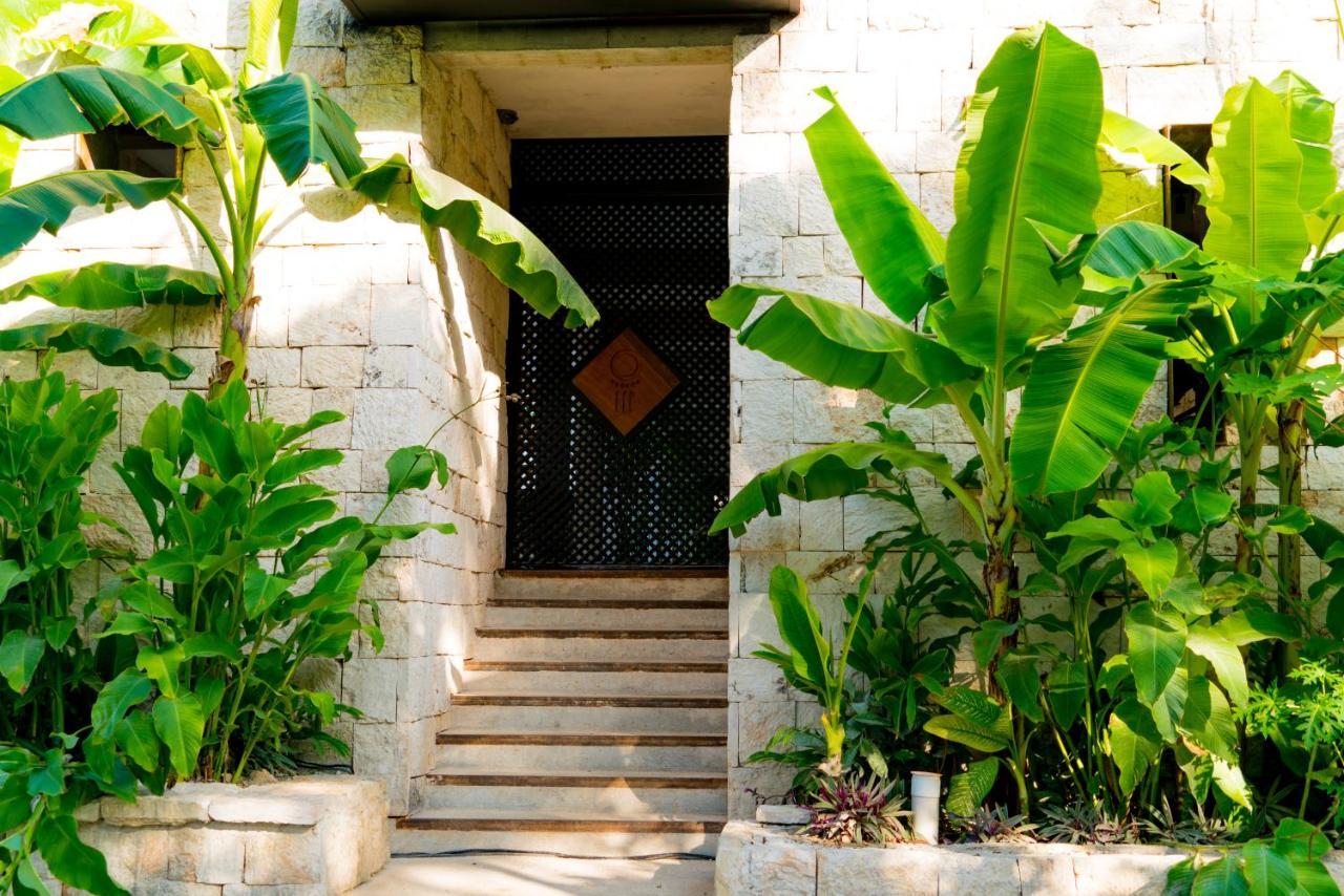 Hotel Makaaba Eco-Boutique Bacalar Εξωτερικό φωτογραφία Entrance to the house