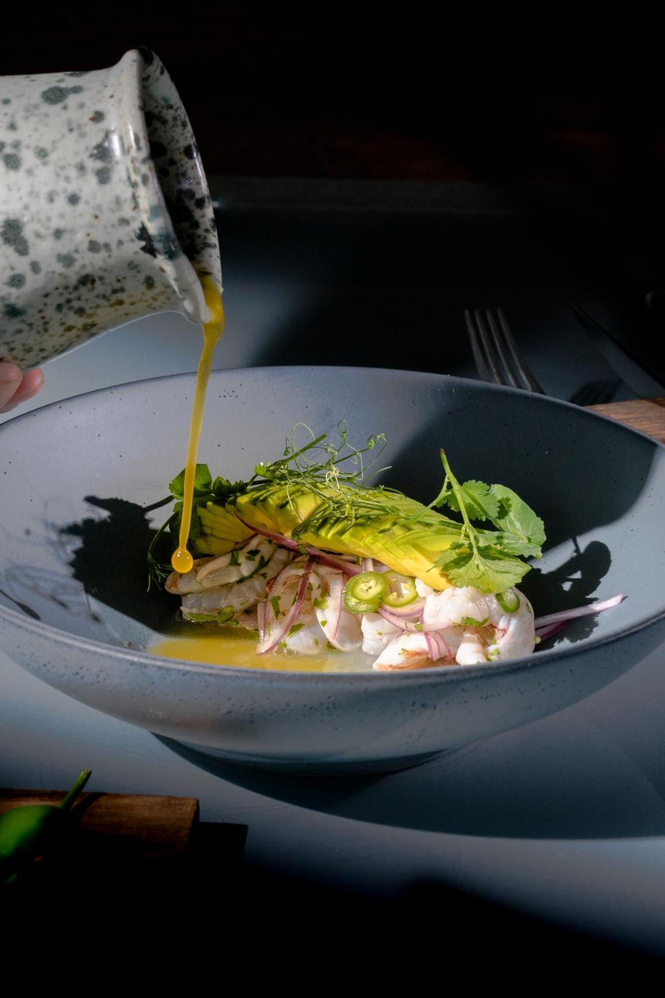 Hotel Makaaba Eco-Boutique Bacalar Εξωτερικό φωτογραφία Ceviche being prepared