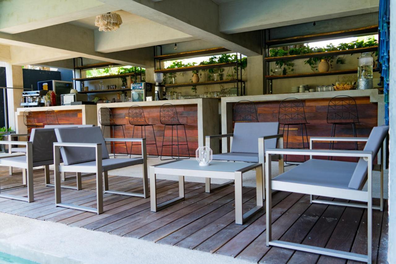 Hotel Makaaba Eco-Boutique Bacalar Εξωτερικό φωτογραφία The bar at the rooftop pool